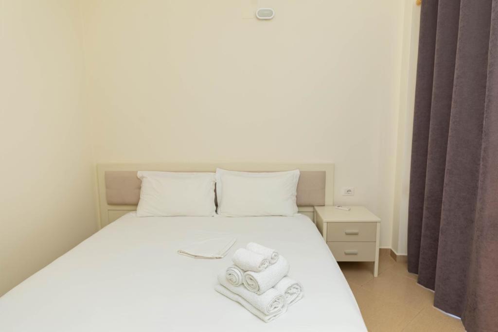 Premier Guest House Вльора Екстер'єр фото